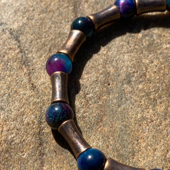 Wanderer and Gatherer - Bracelet brass bamboo style beads and Galaxy Tiger’s Eye - Picture 3 of 4